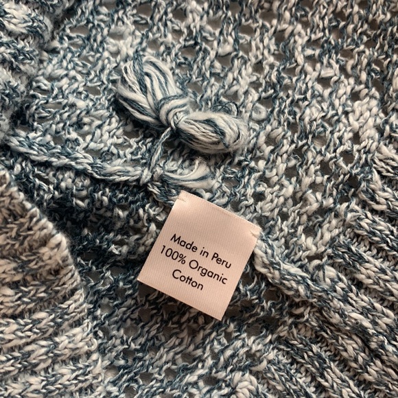 Indigenous eyelet sweater - Picture 5 of 5